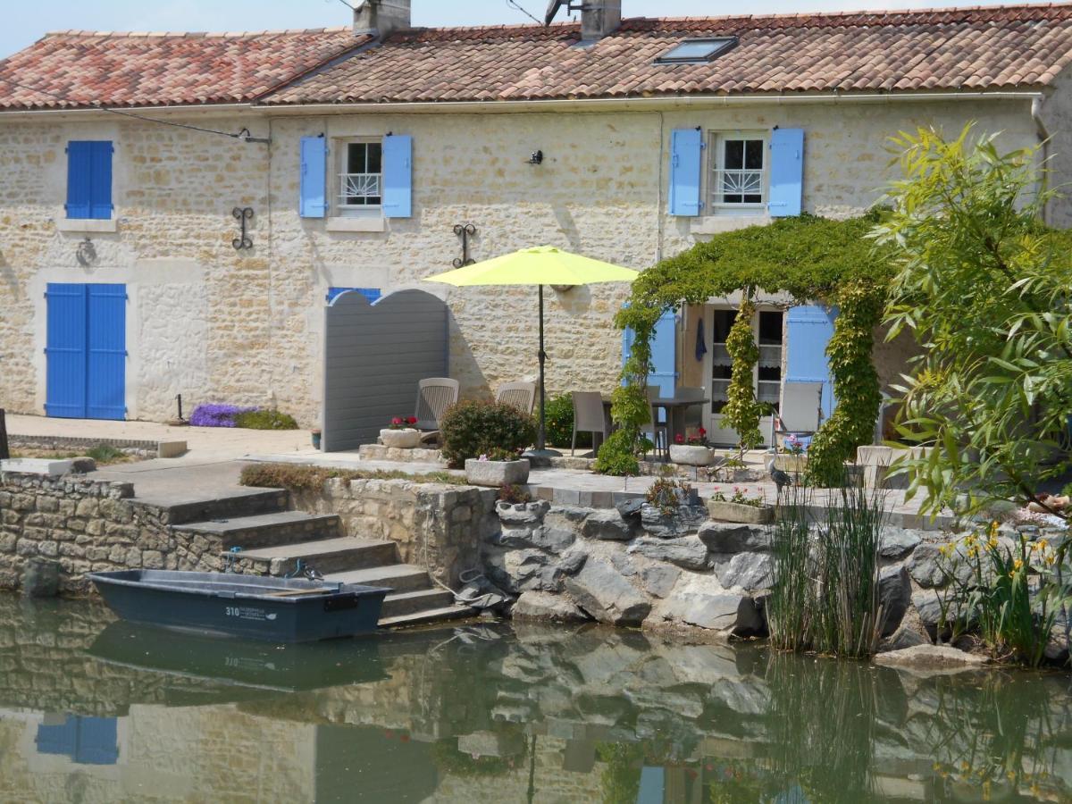 Marais Poitevin Bord Riviere Peche ,Barque, Velos, Wifi, Linge, Cheminee, Cuisine, Terrain De Boules La Taillee Zewnętrze zdjęcie